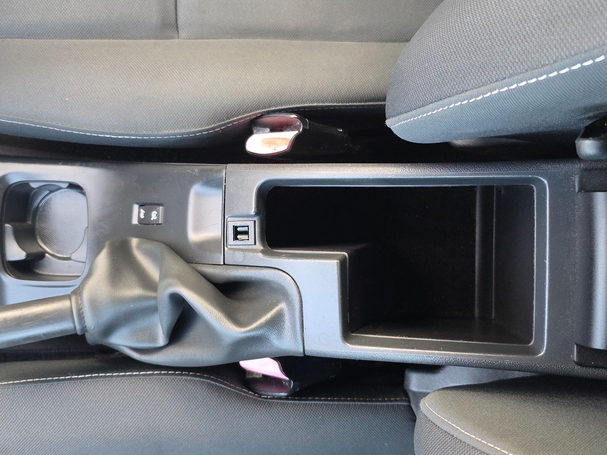 2010 Renault Megane image 28
