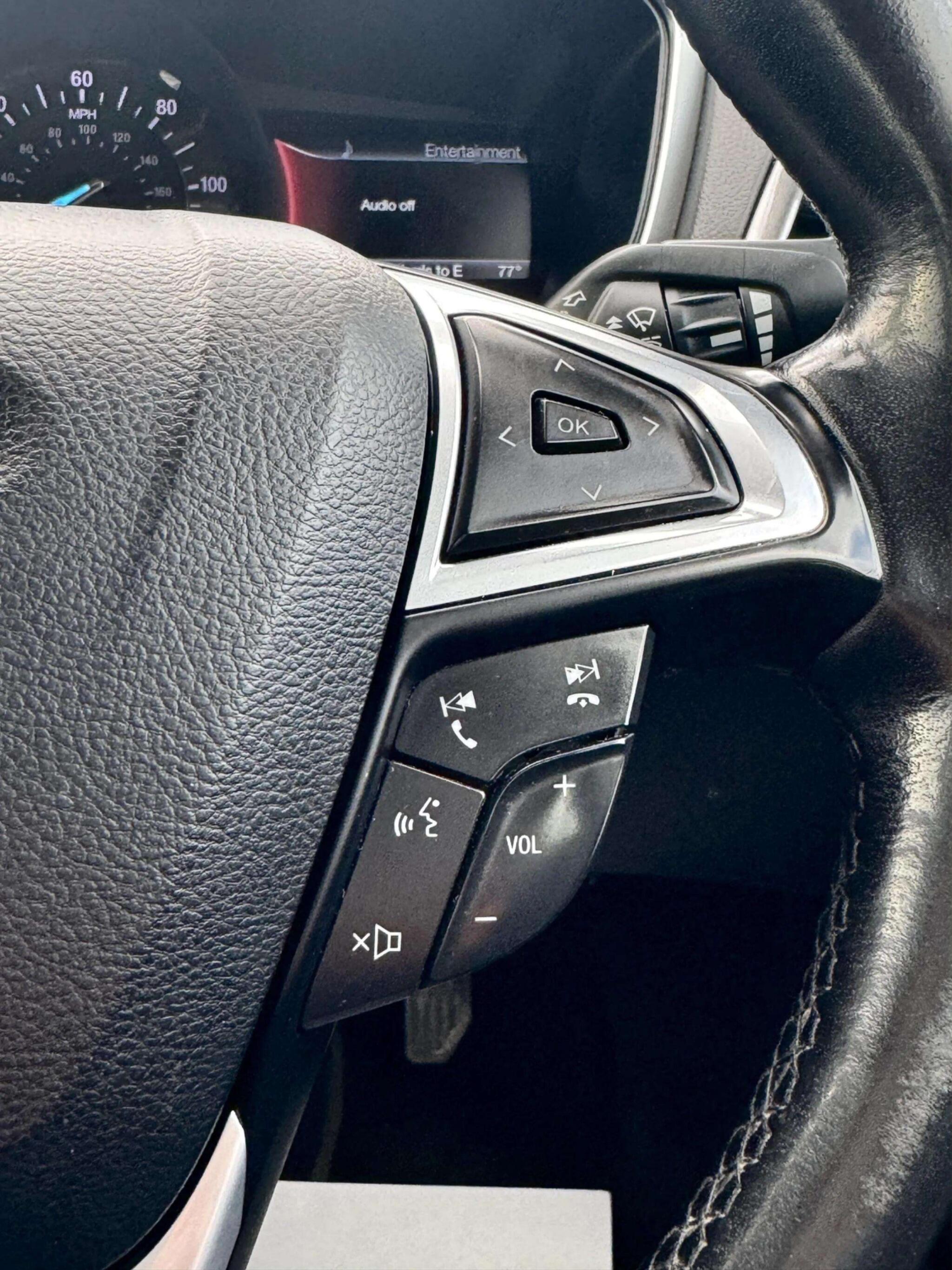 Ford Mondeo view 36