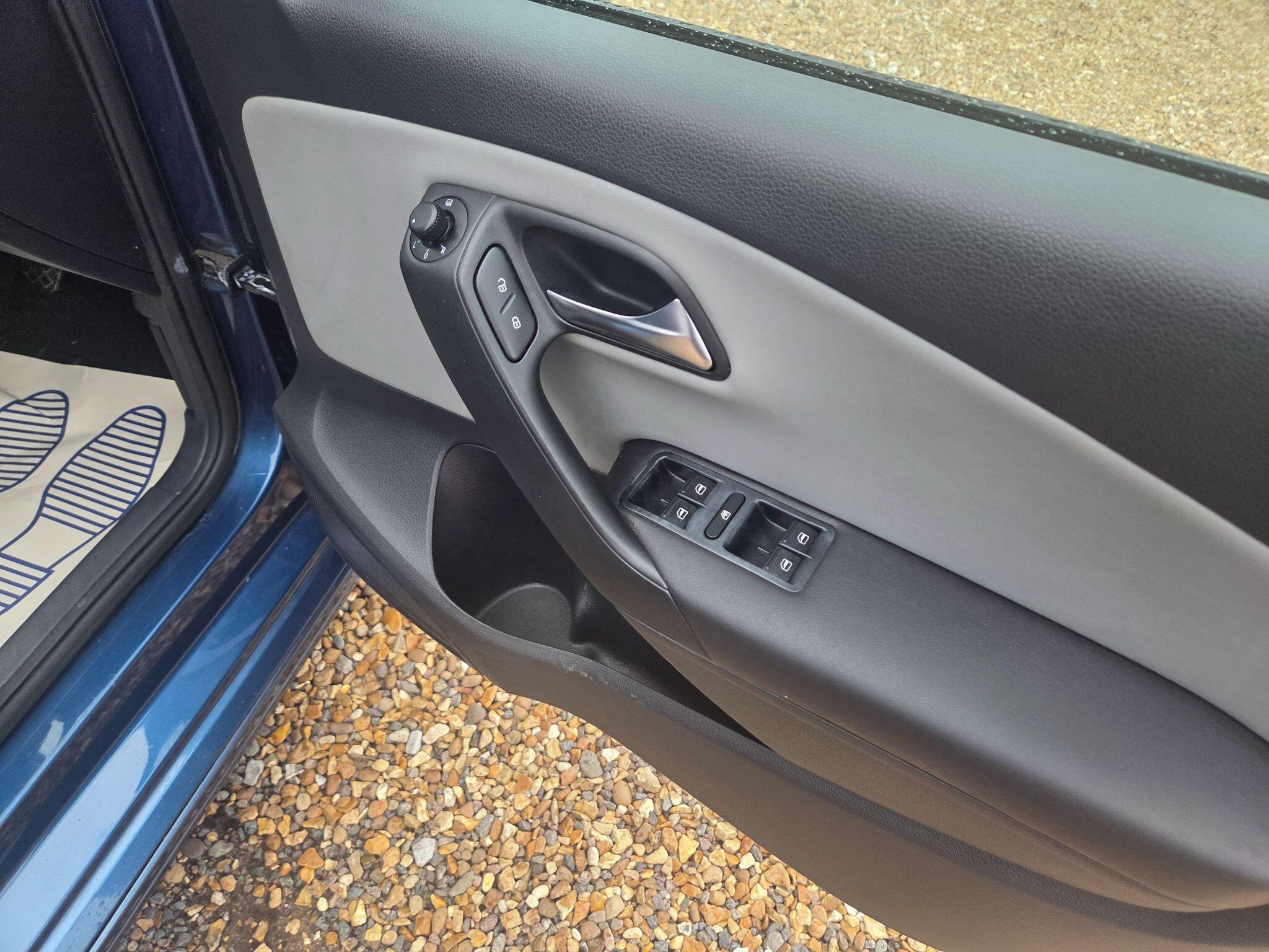 Volkswagen Polo view 44