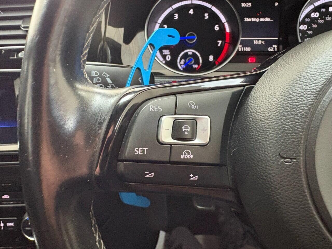Volkswagen Golf view 20