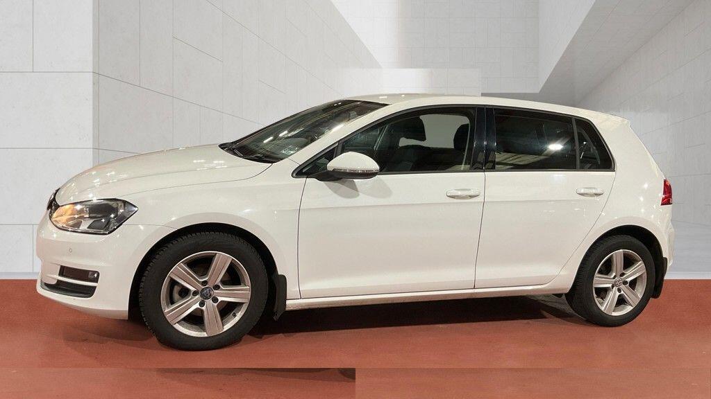 Volkswagen Golf view 6