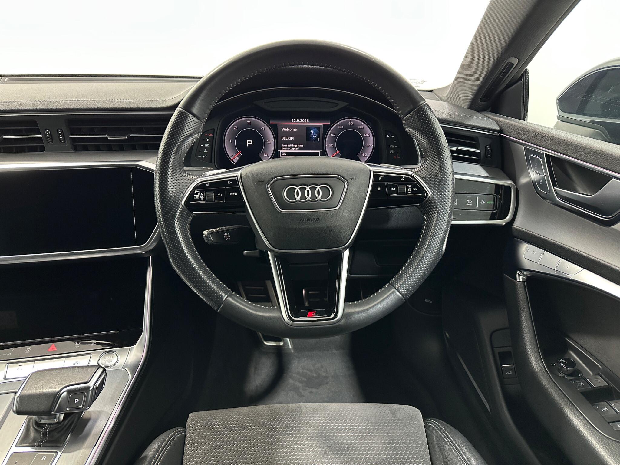 Audi A7 view 13