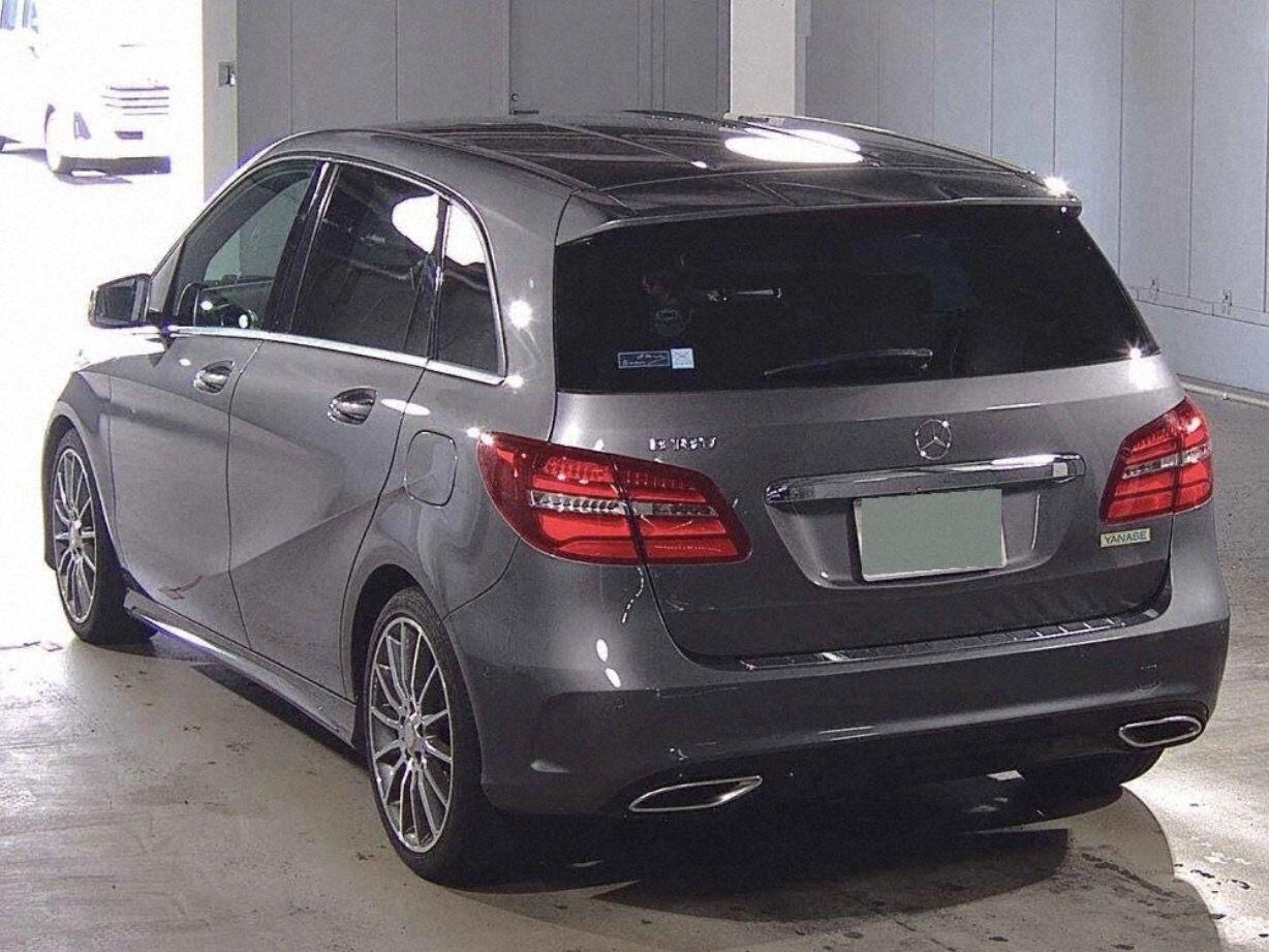 Mercedes-Benz B-Class view 3