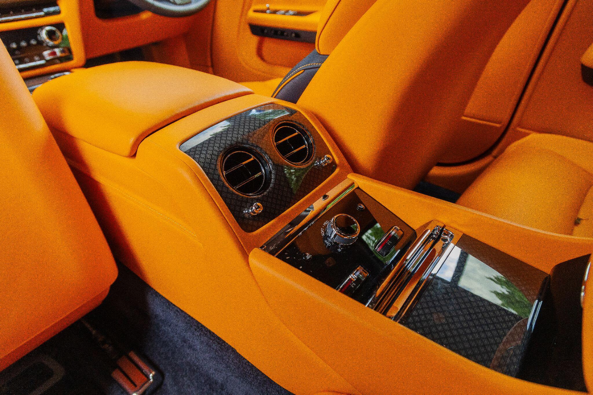 Rolls-Royce Spectre view 12