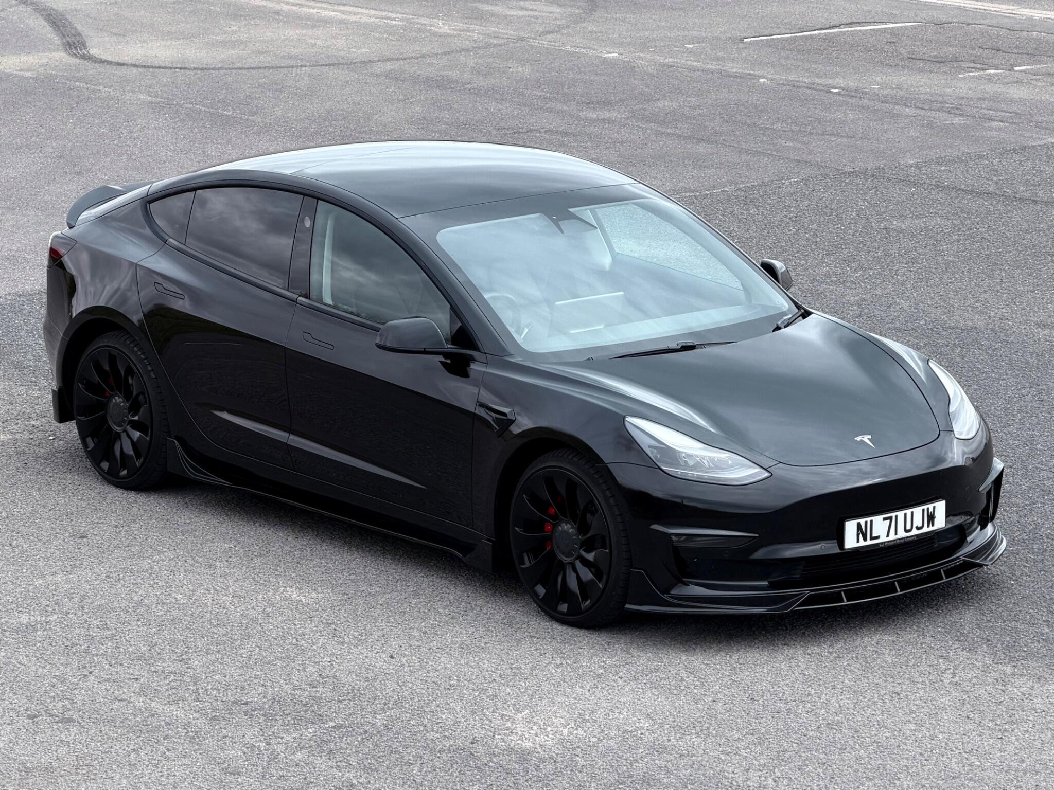 Tesla Model 3 view 37