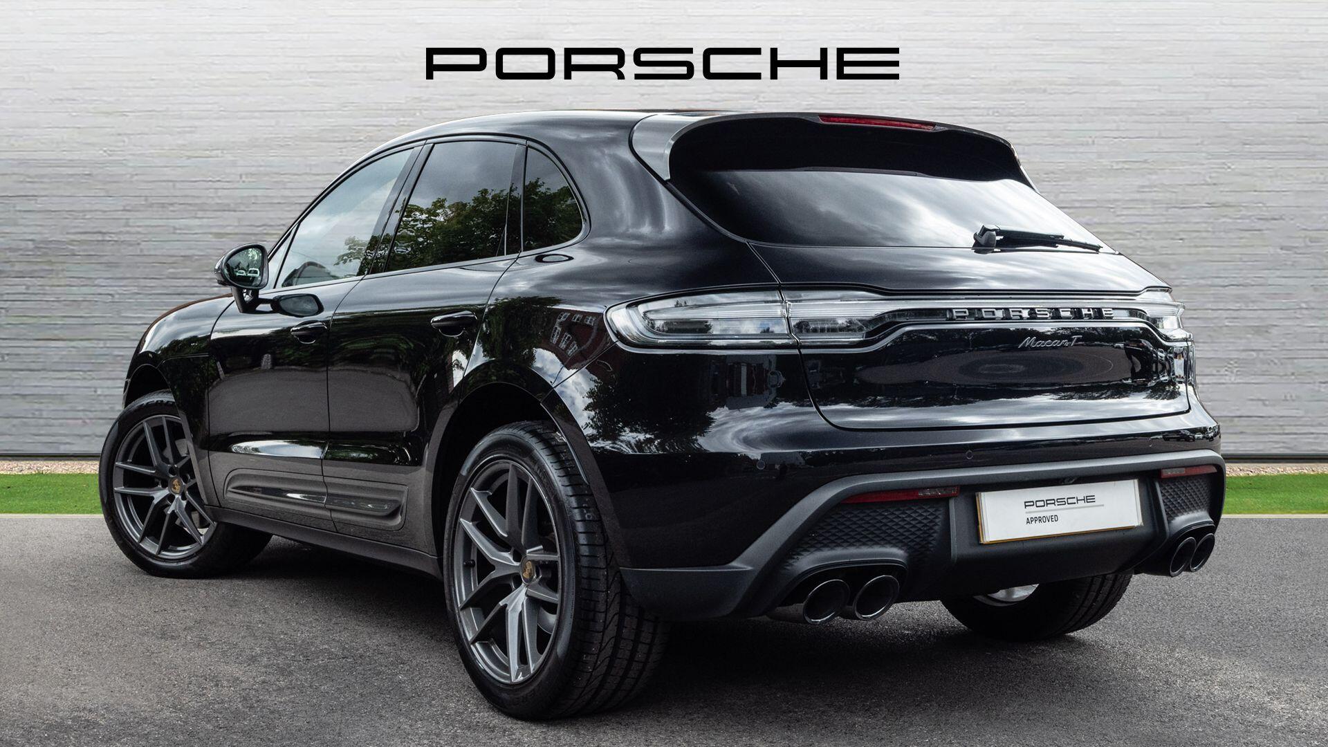 Porsche Macan view 28