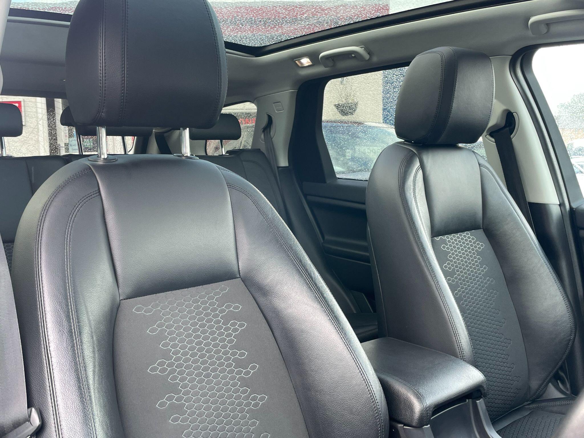 Land Rover Discovery Sport view 20