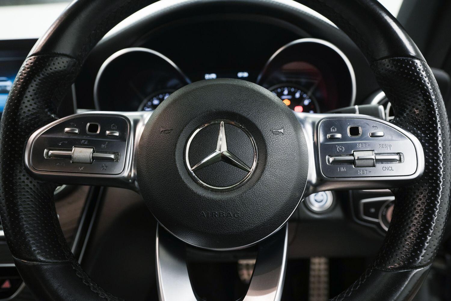 Mercedes-Benz C Class view 18
