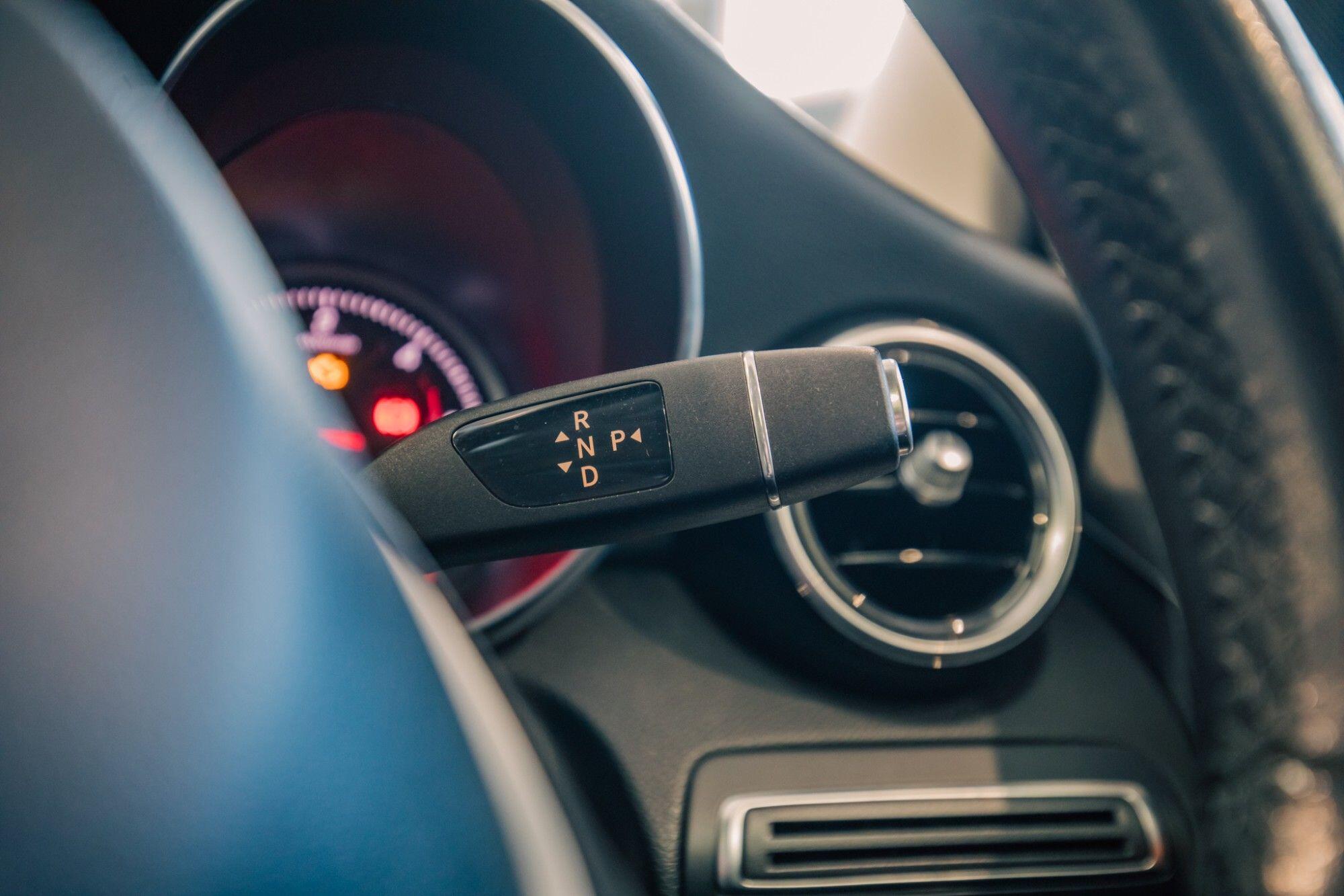 Mercedes-Benz C-Class view 15
