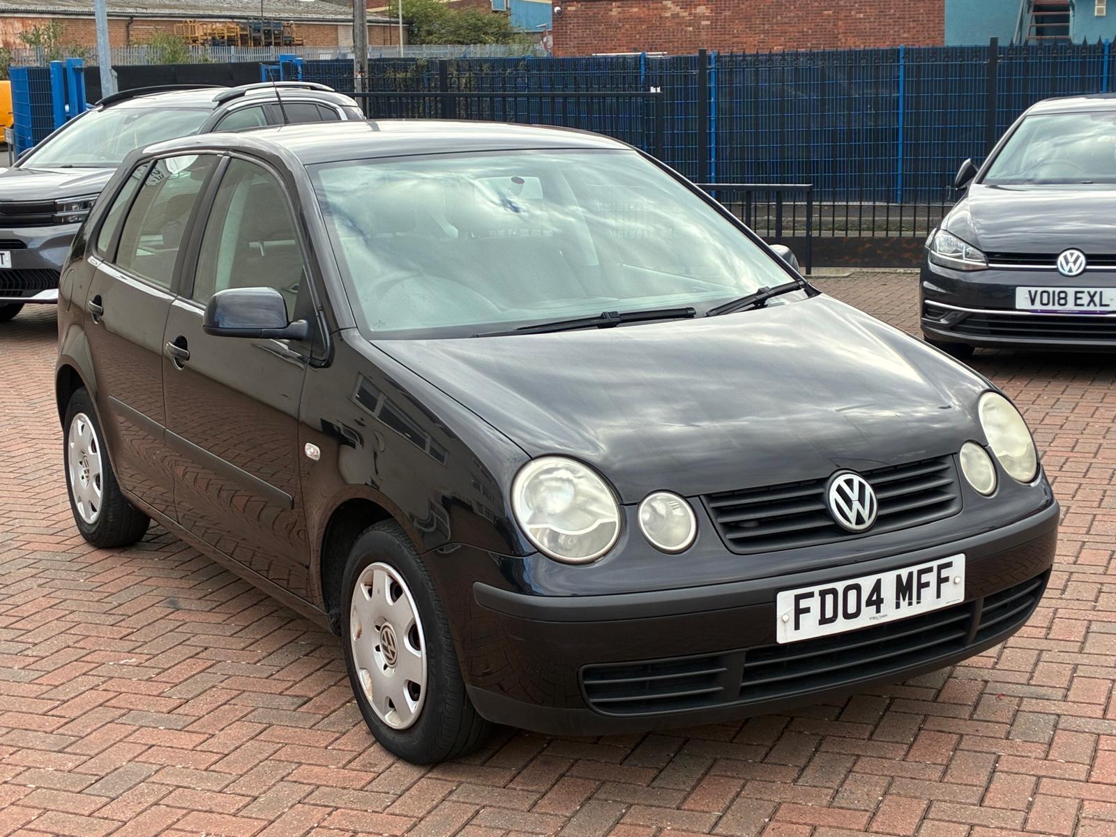 Volkswagen Polo view 3