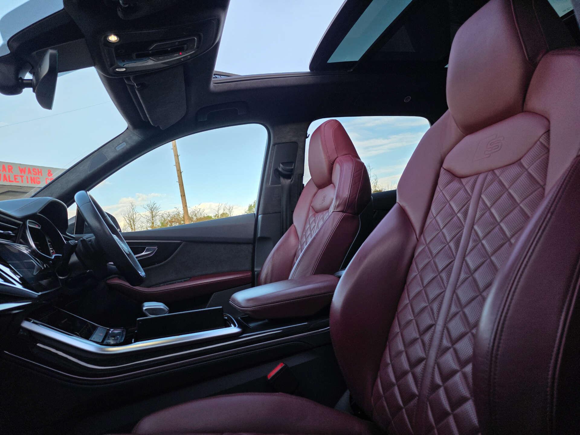 Audi SQ7 view 21