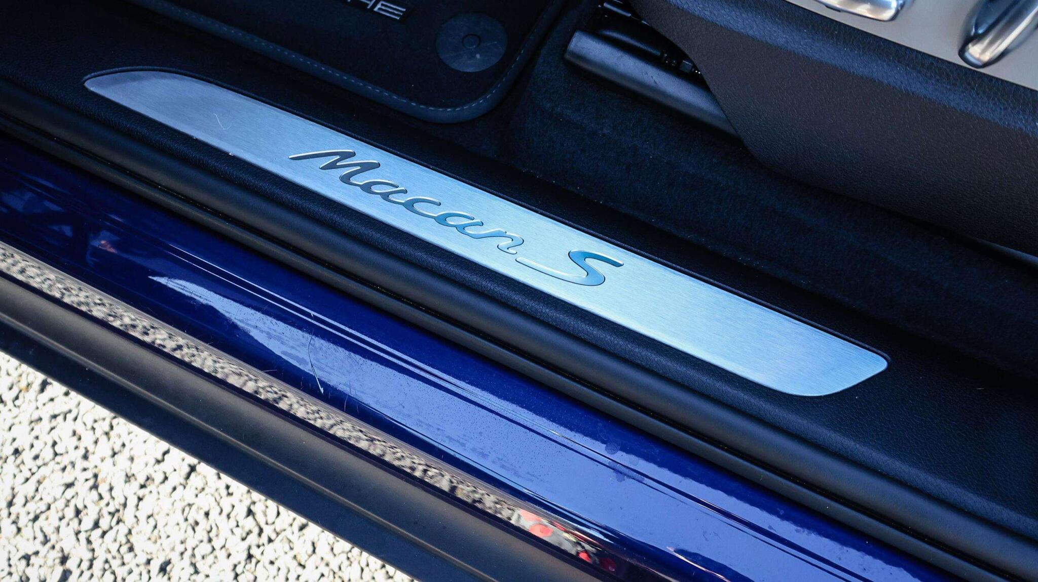 Porsche Macan view 26