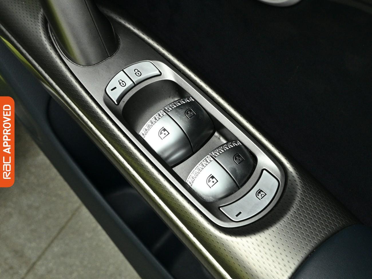 Genesis GV60 view 45