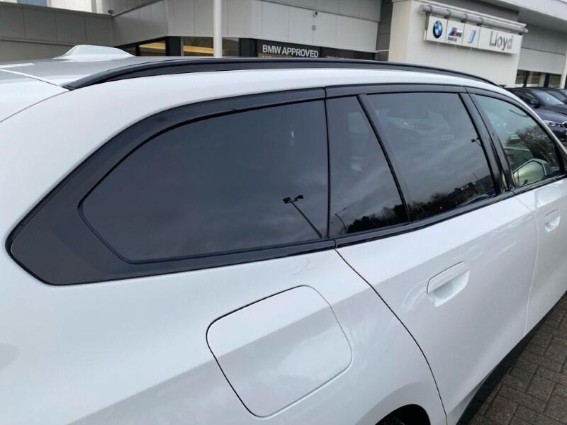 BMW 5 Series view 51
