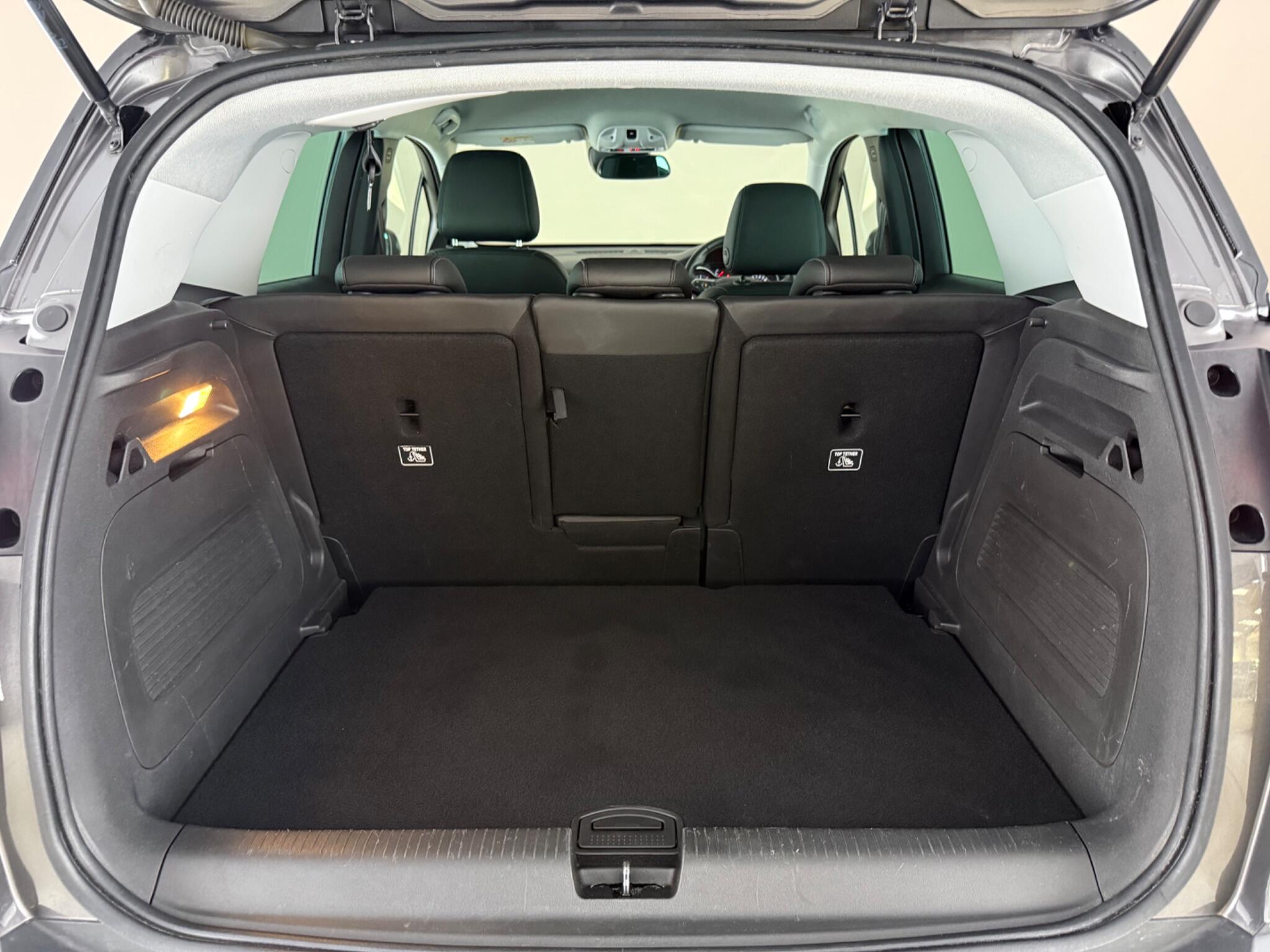 Vauxhall Crossland view 12