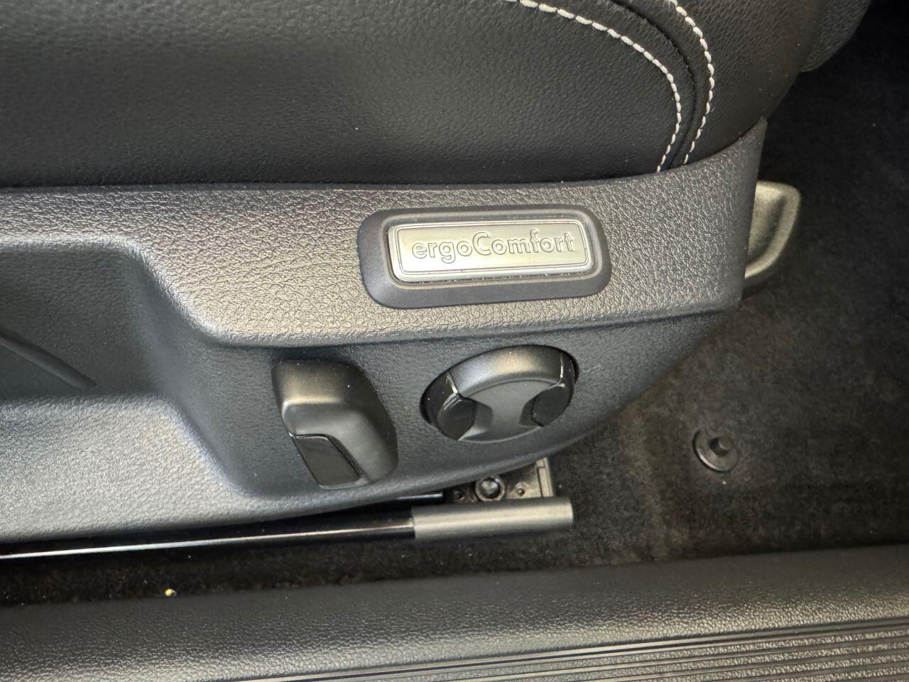 Volkswagen Passat view 69