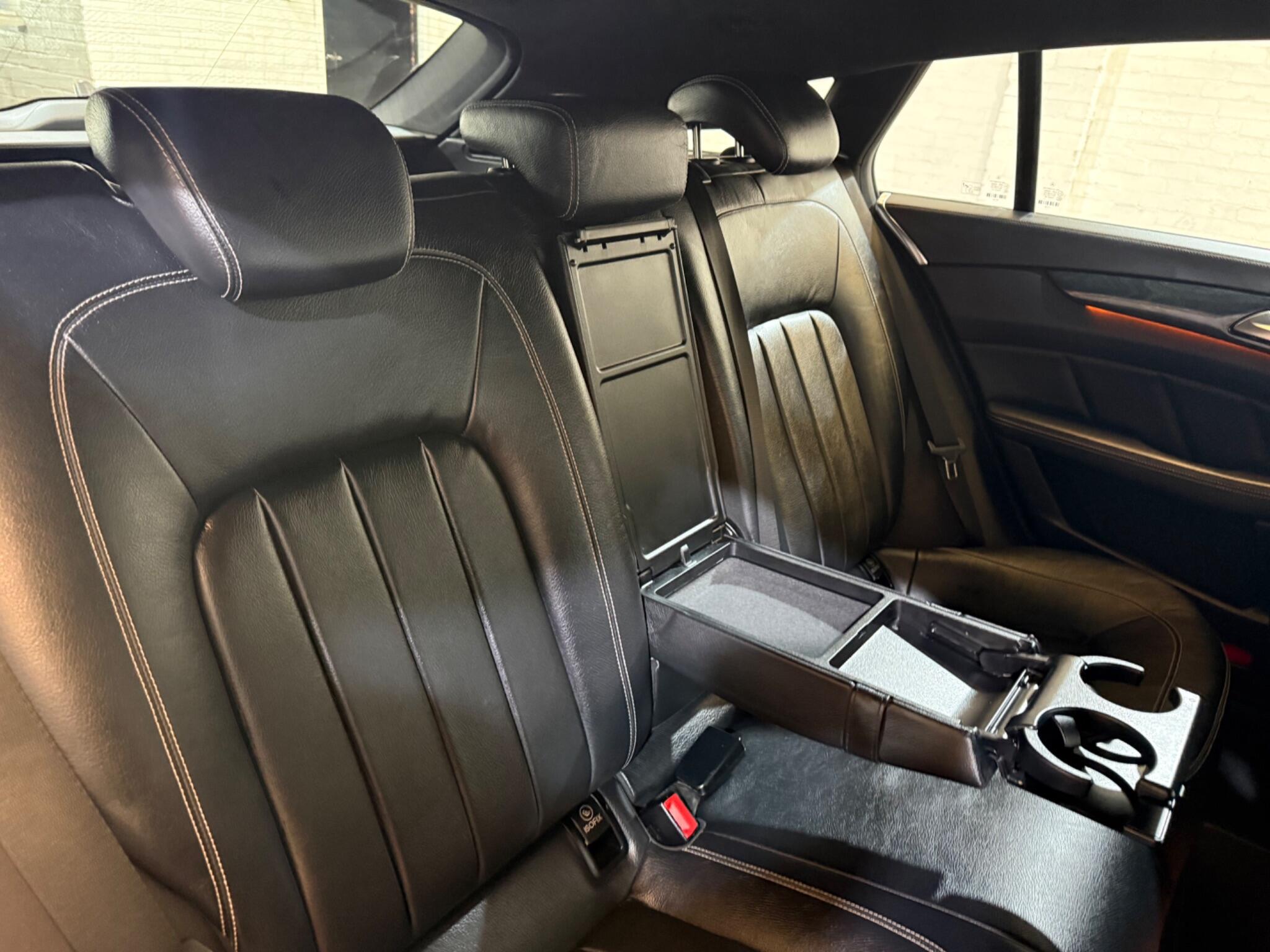 Mercedes-Benz CLS view 7