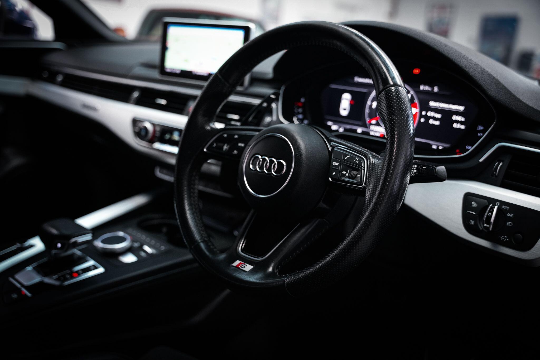 Audi A5 view 18