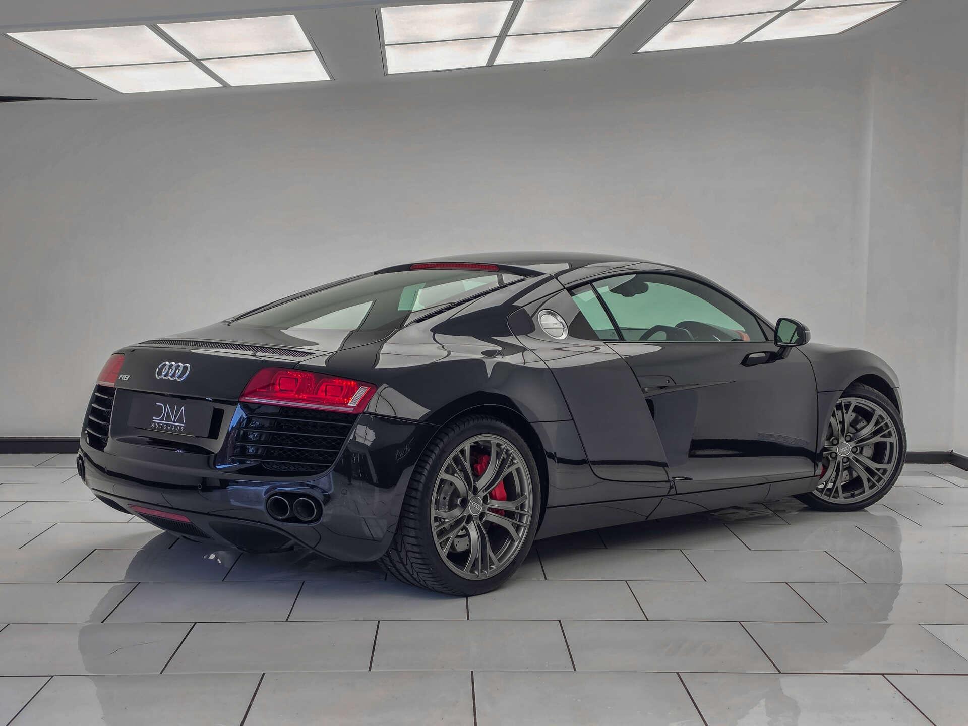 Audi R8 view 33