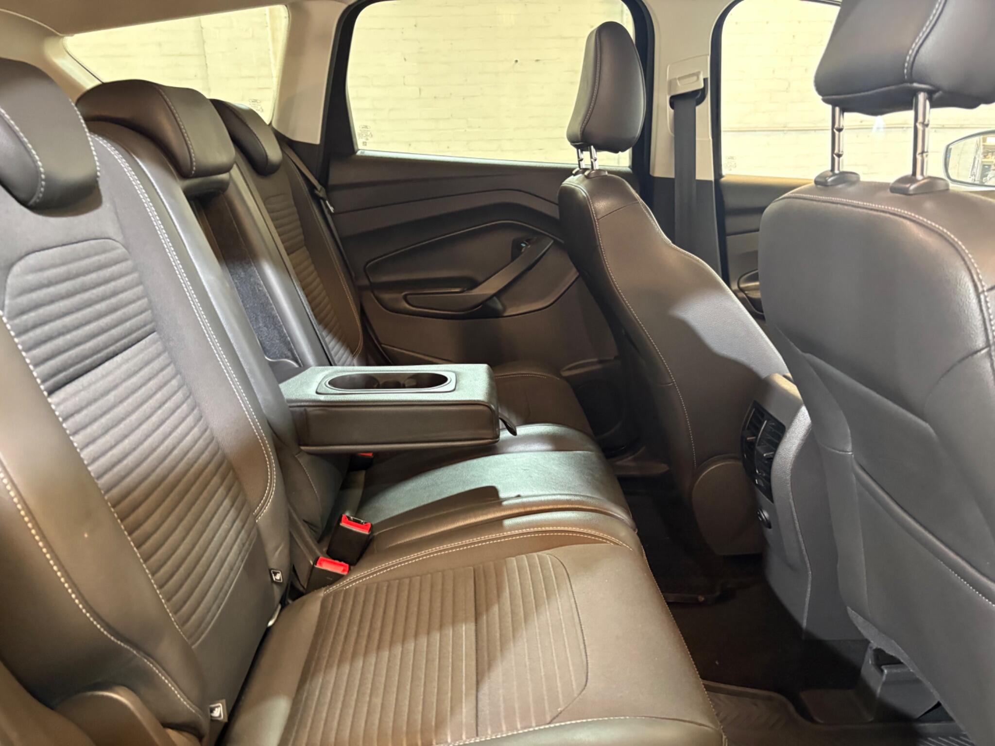 Ford Kuga view 24