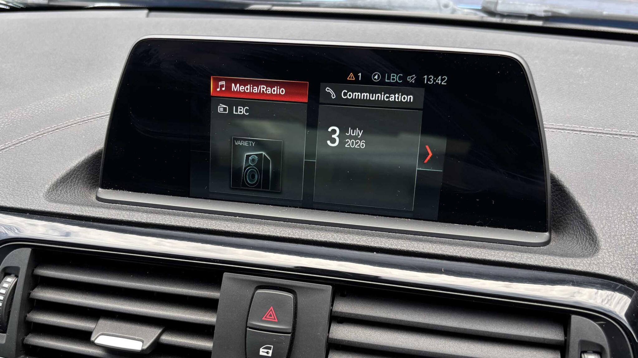 BMW 2 Series view 32