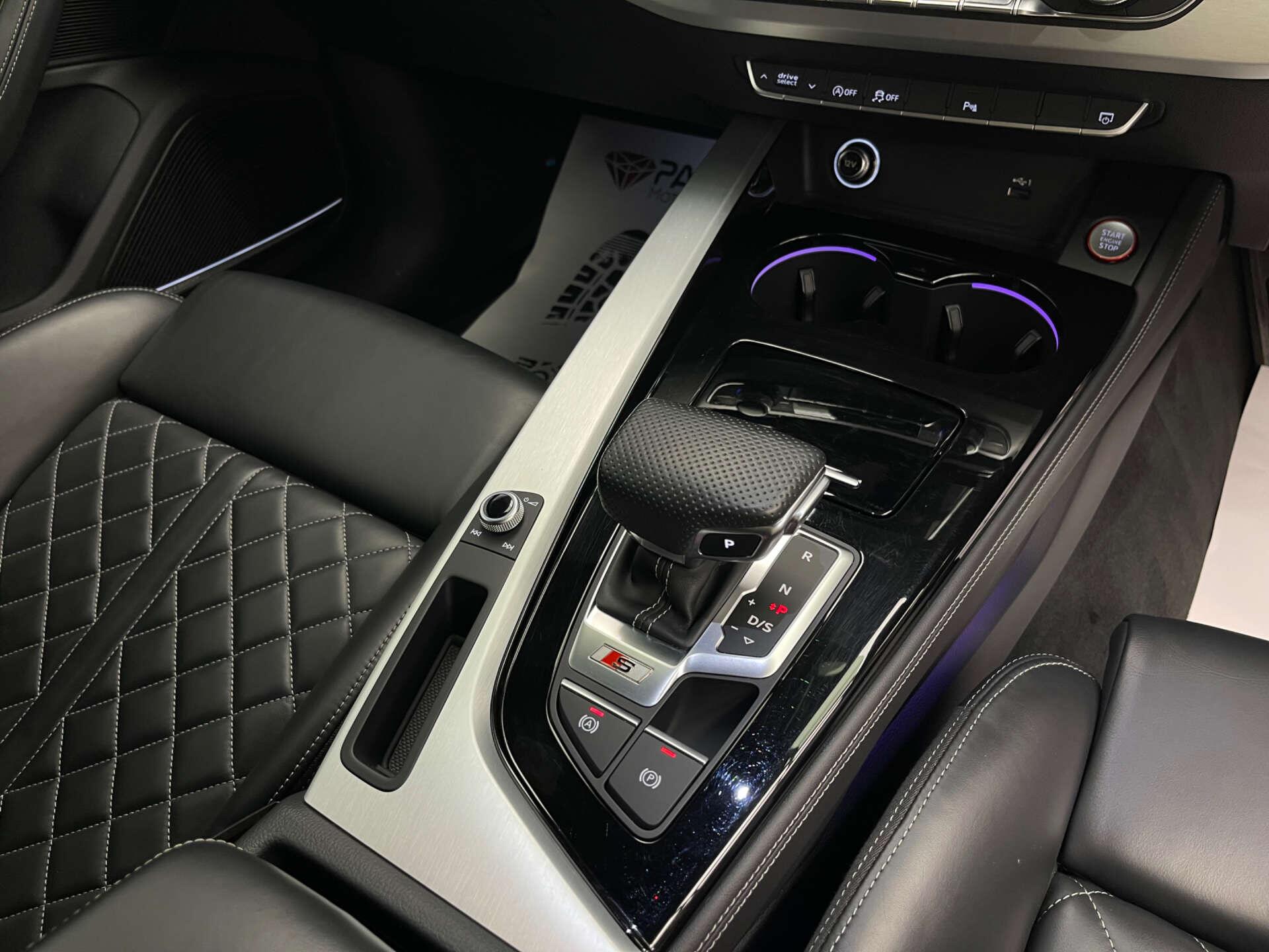 Audi S4 Avant view 22