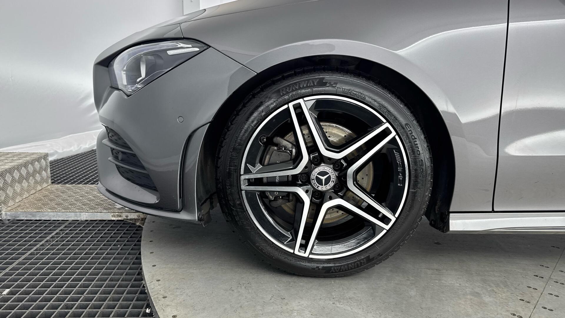 Mercedes-Benz Cla view 22