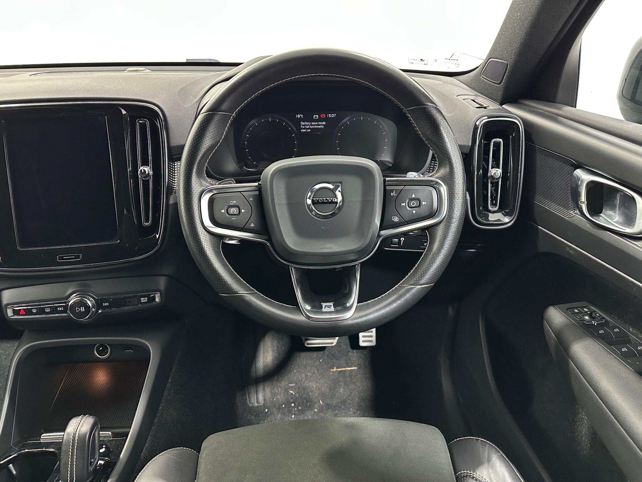 Volvo XC40 view 13