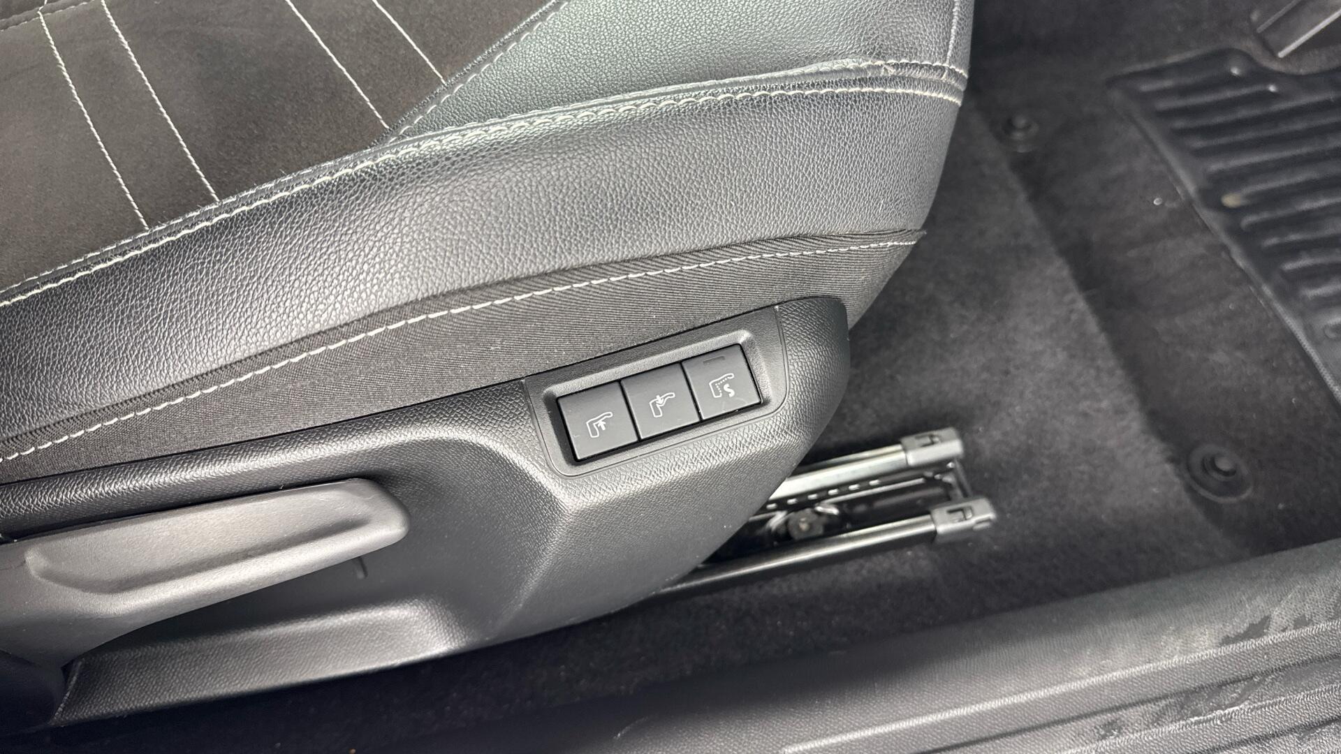 Vauxhall Mokka Electric view 17