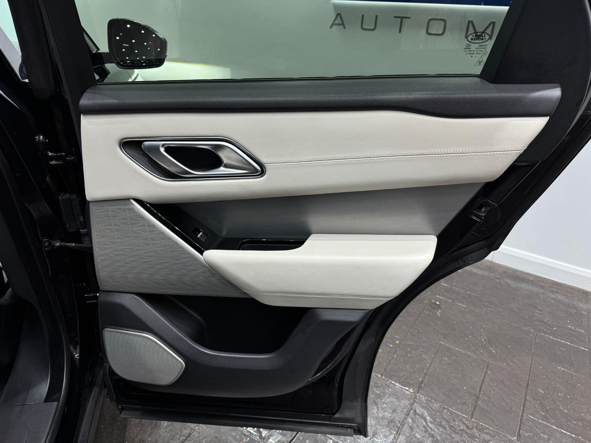 Land Rover Range Rover Velar view 46