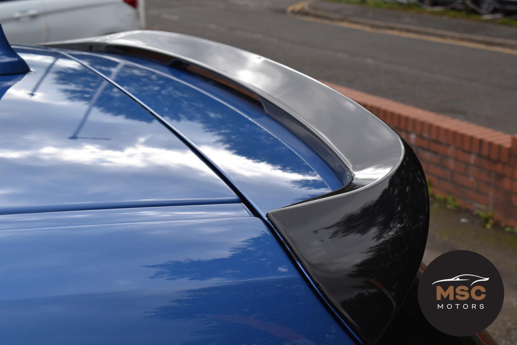 BMW 1 Series view 32