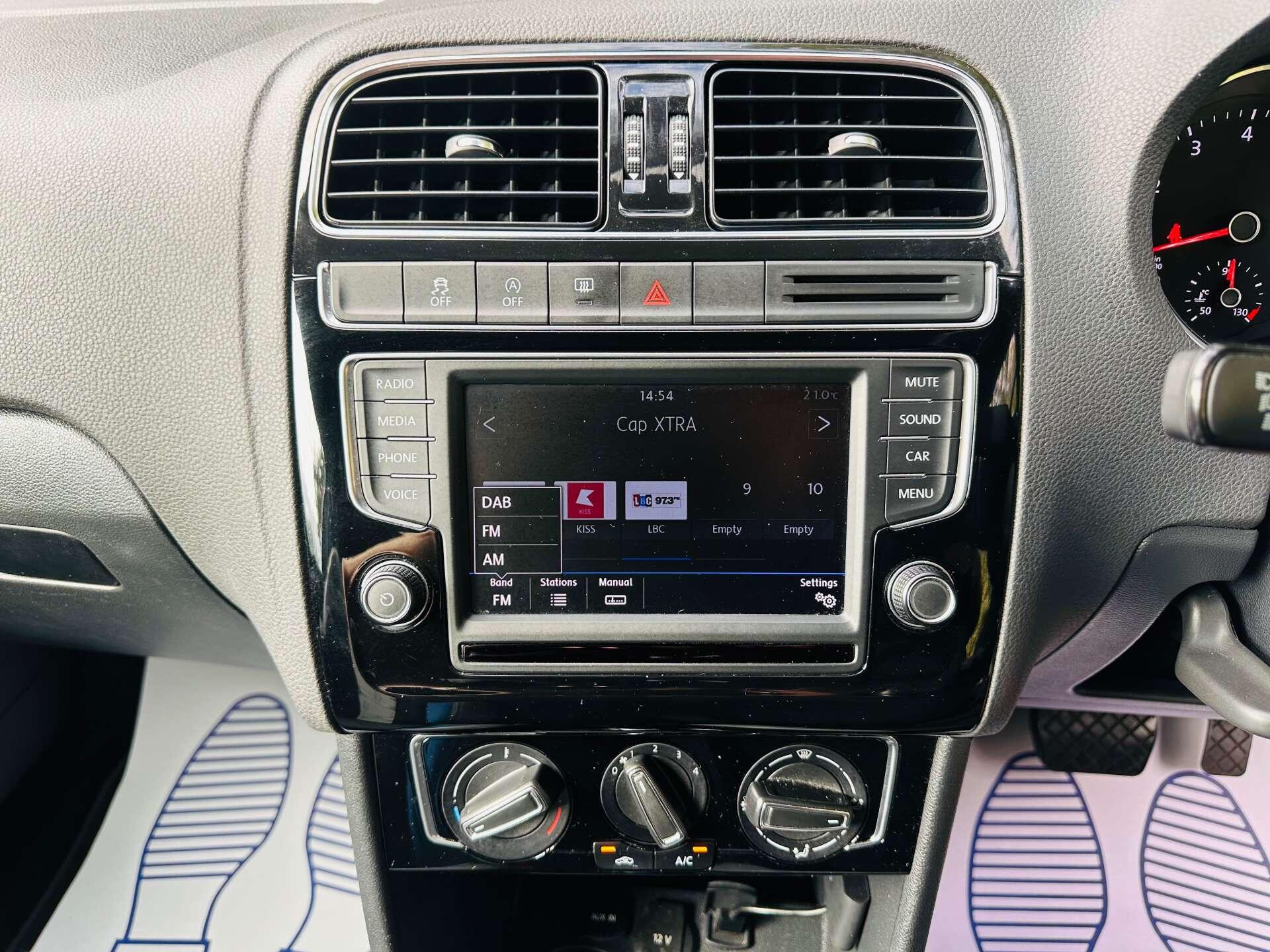 Volkswagen Polo view 13