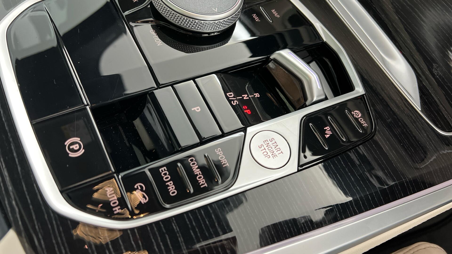 BMW X5 view 19