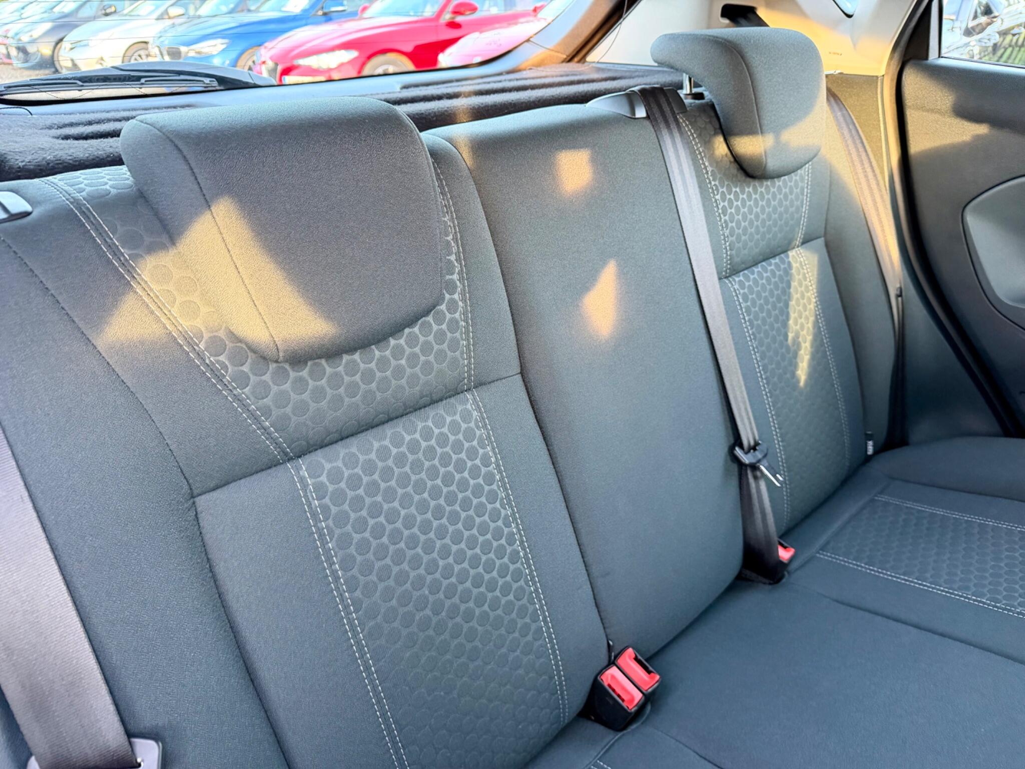 Ford Fiesta view 32