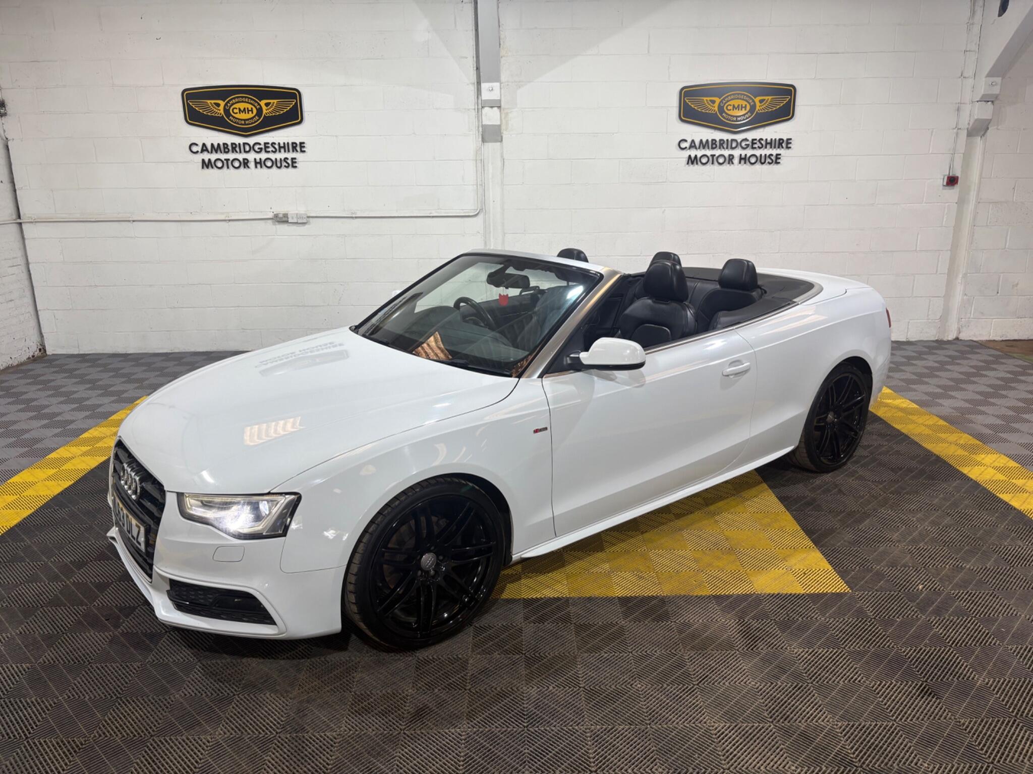 Audi A5 Cabriolet view 3