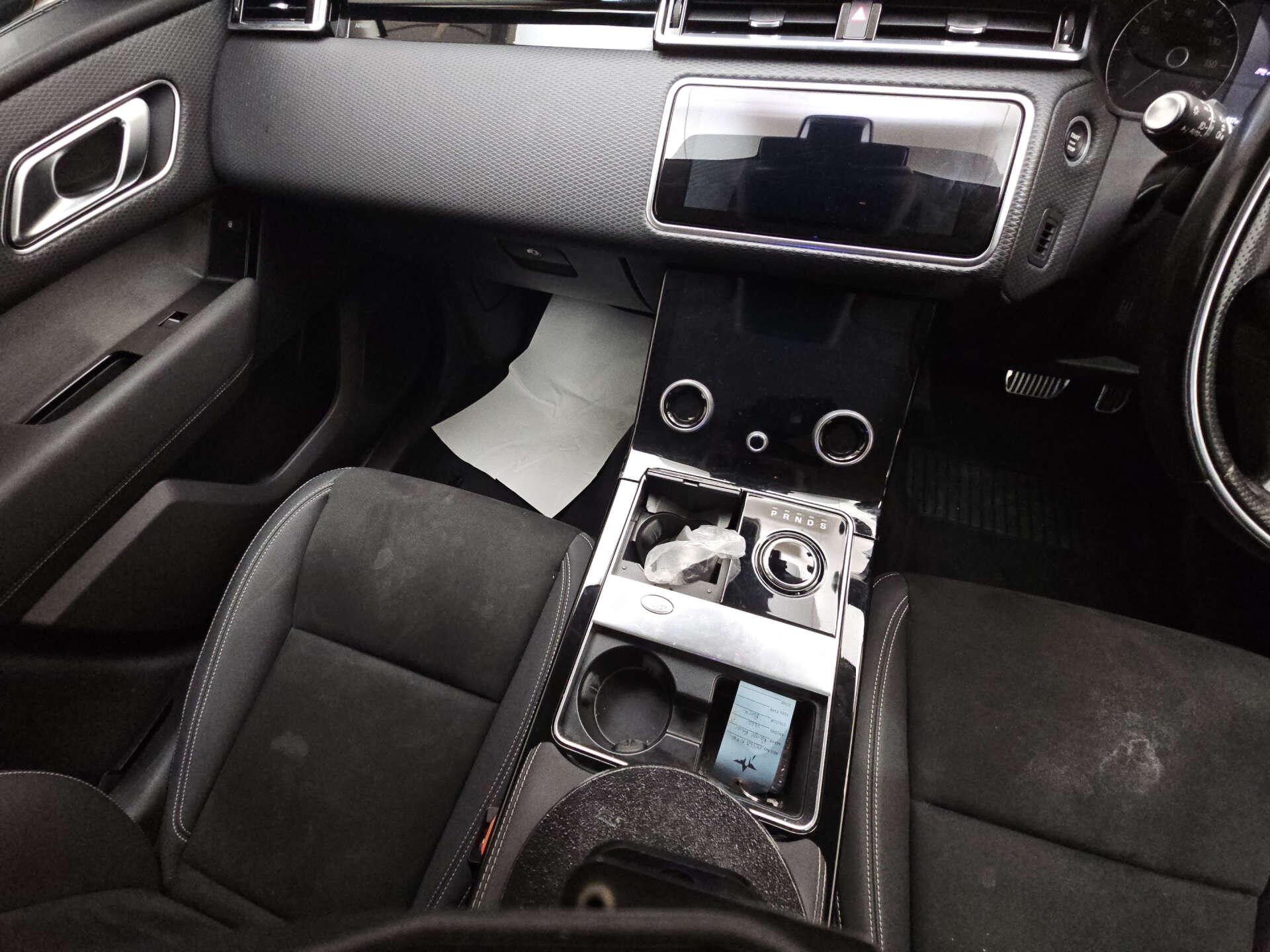 Land Rover Range Rover Velar view 9