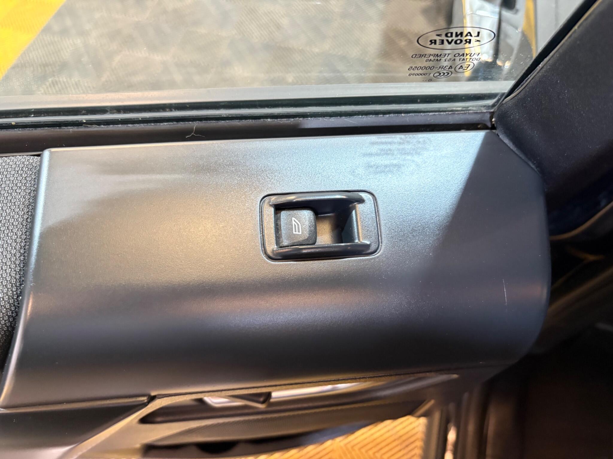 Land Rover Freelander 2 view 36