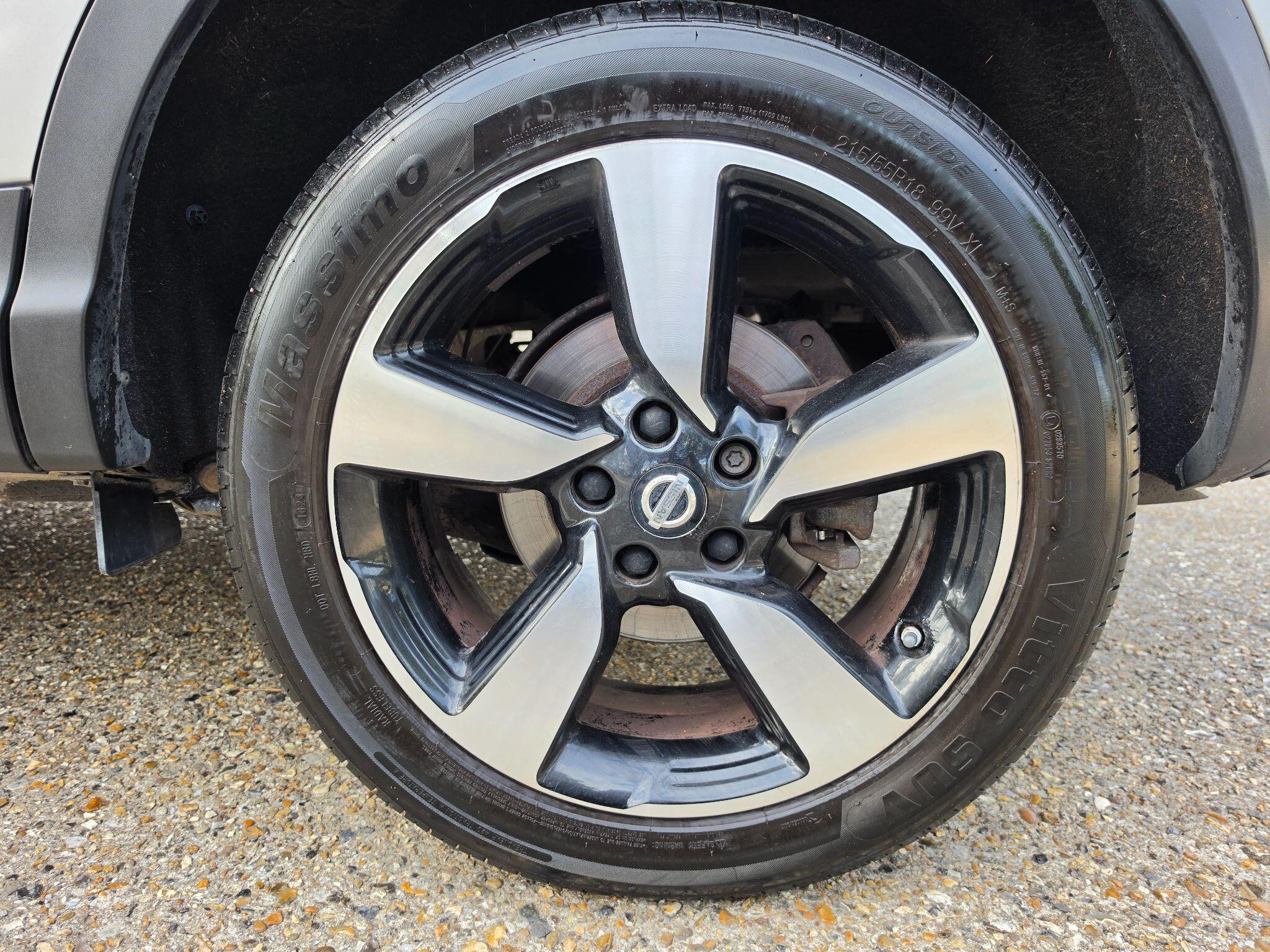 Nissan Qashqai view 25