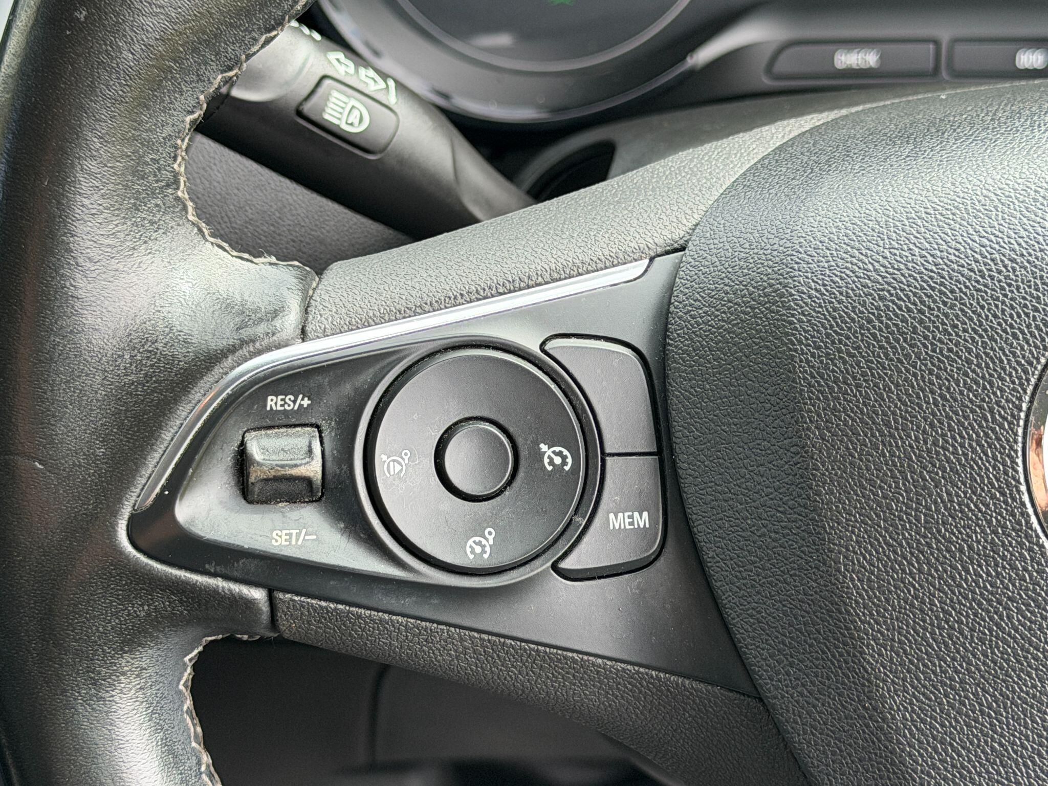 Vauxhall Grandland X view 37