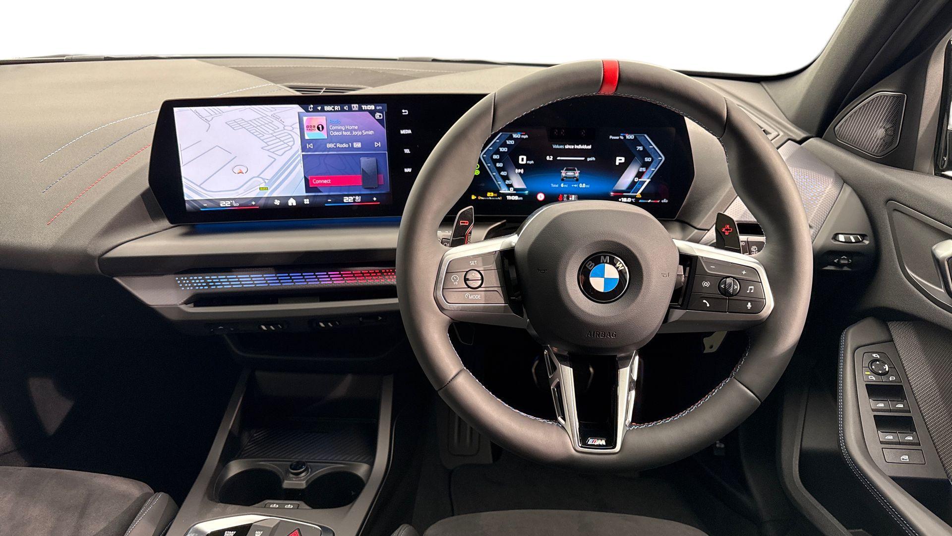 BMW 1 Series view 5