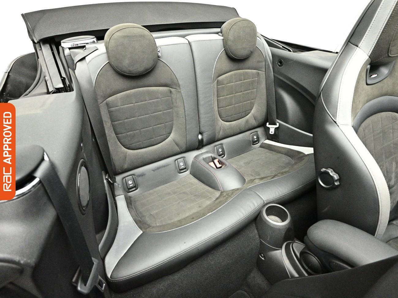 Mini Convertible view 13