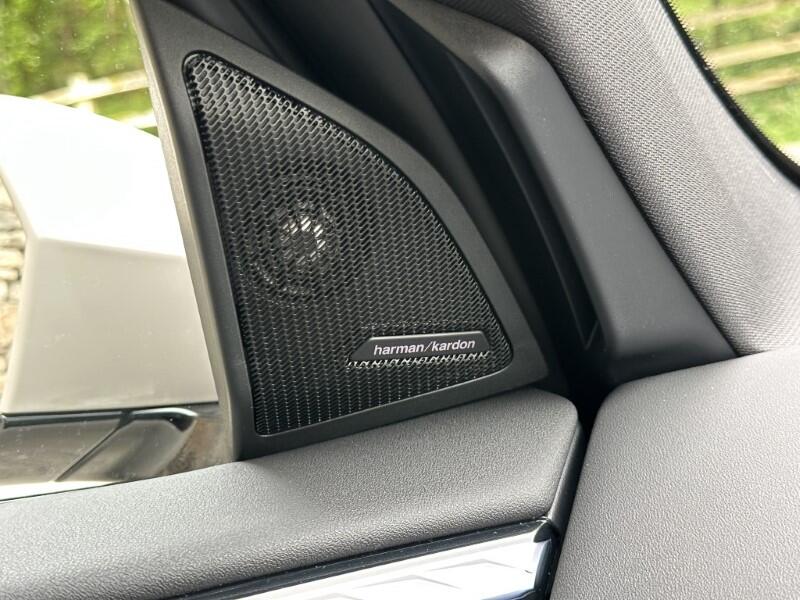 BMW X3 view 26