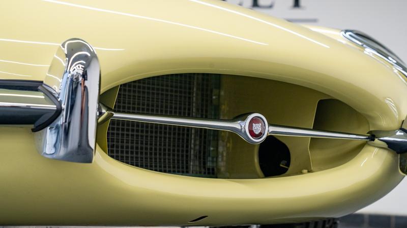 Jaguar E-Type view 10