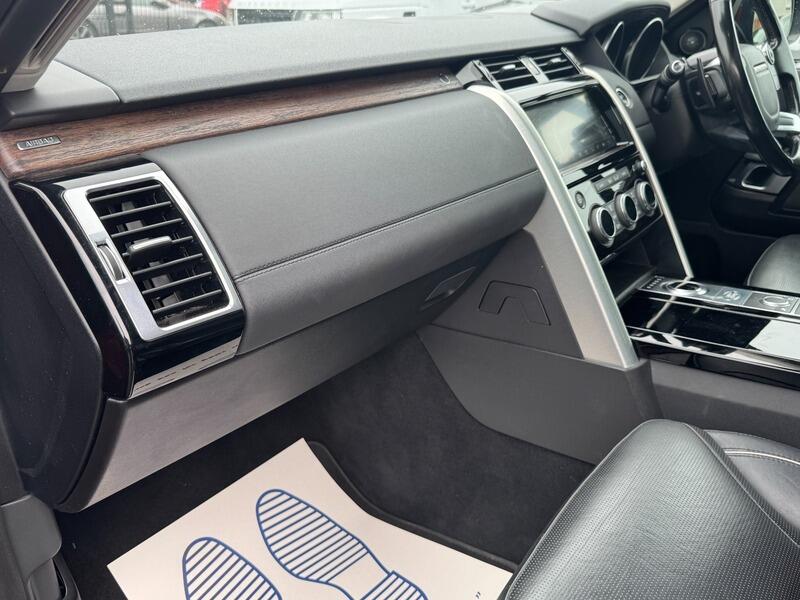 Land Rover Discovery view 52