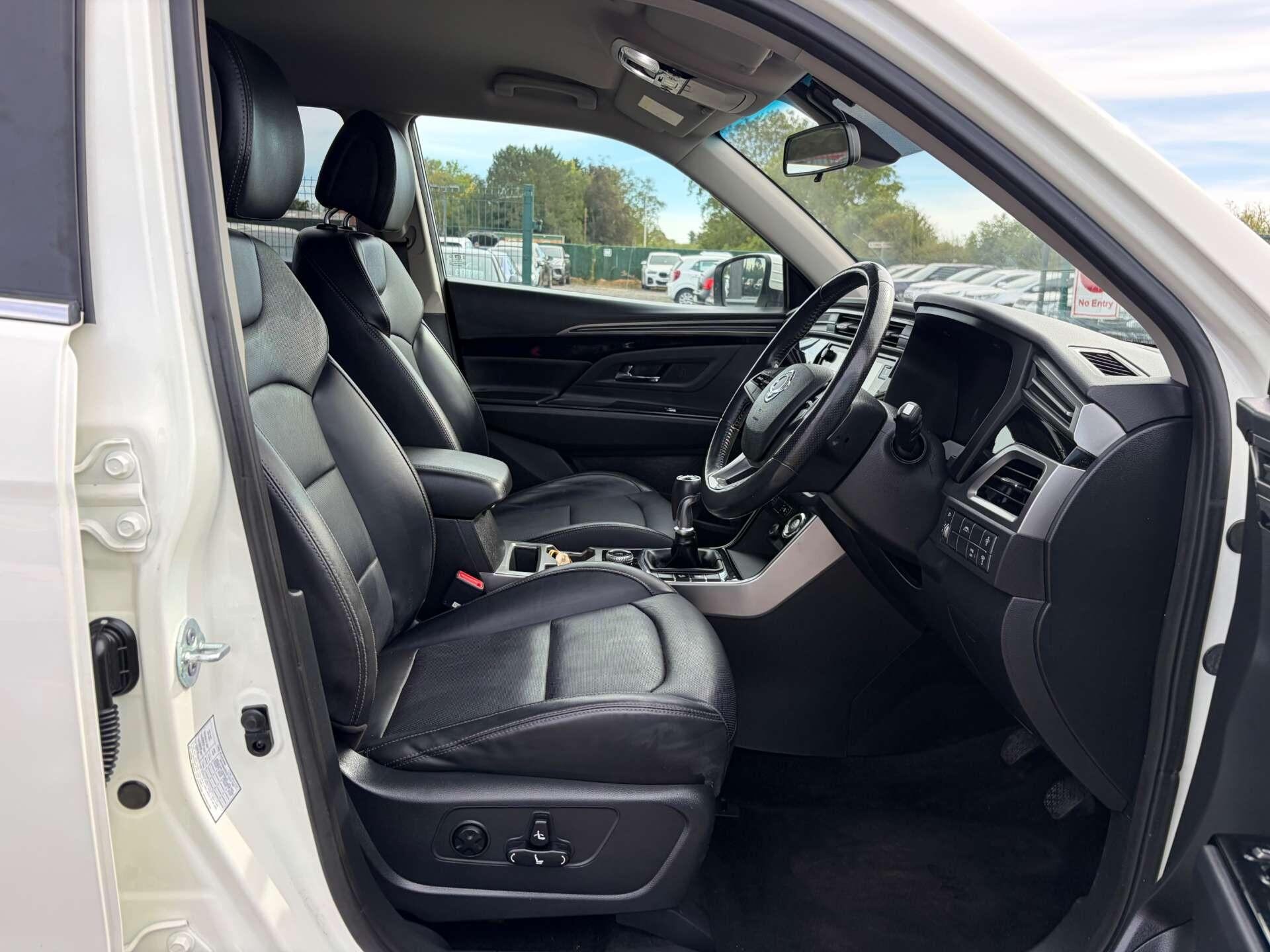Ssangyong Korando view 35