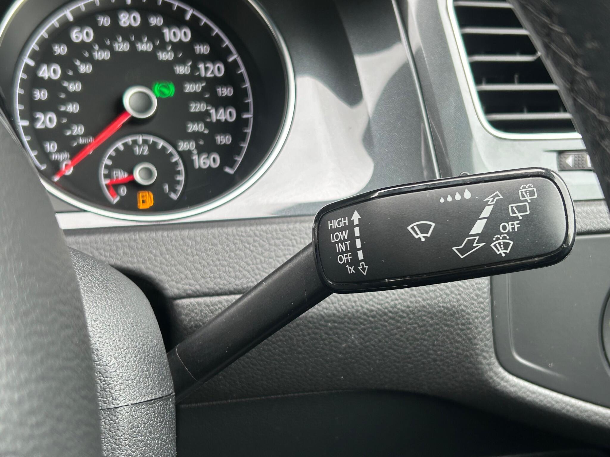 Volkswagen Golf view 31