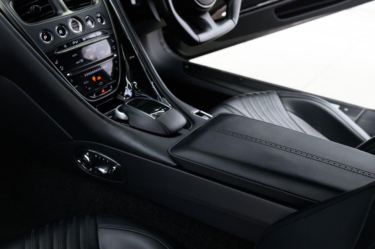 Aston Martin DB11 view 37