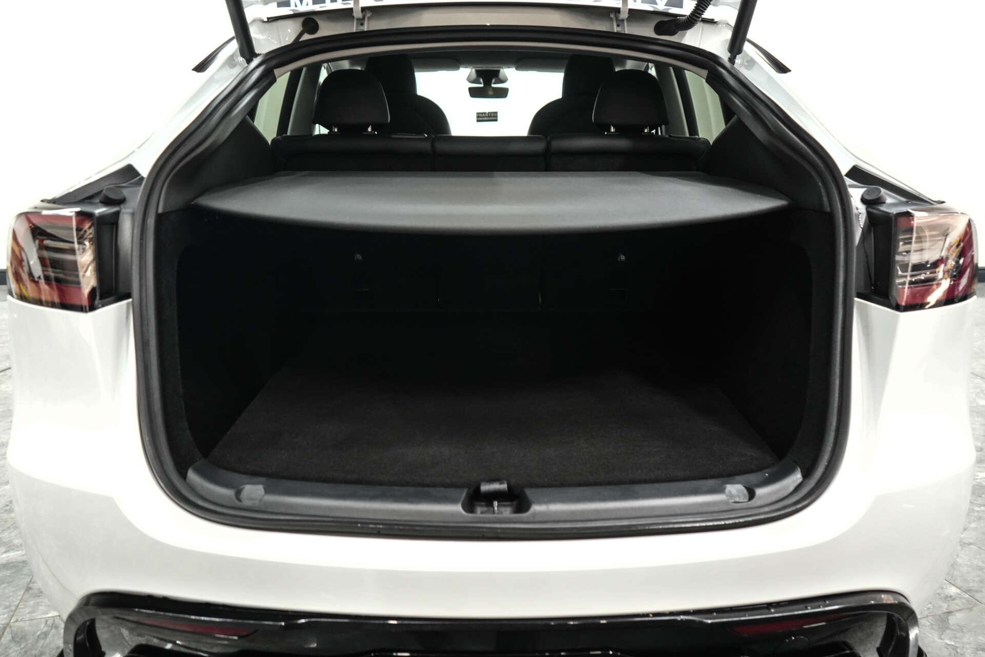 Tesla Model Y view 13