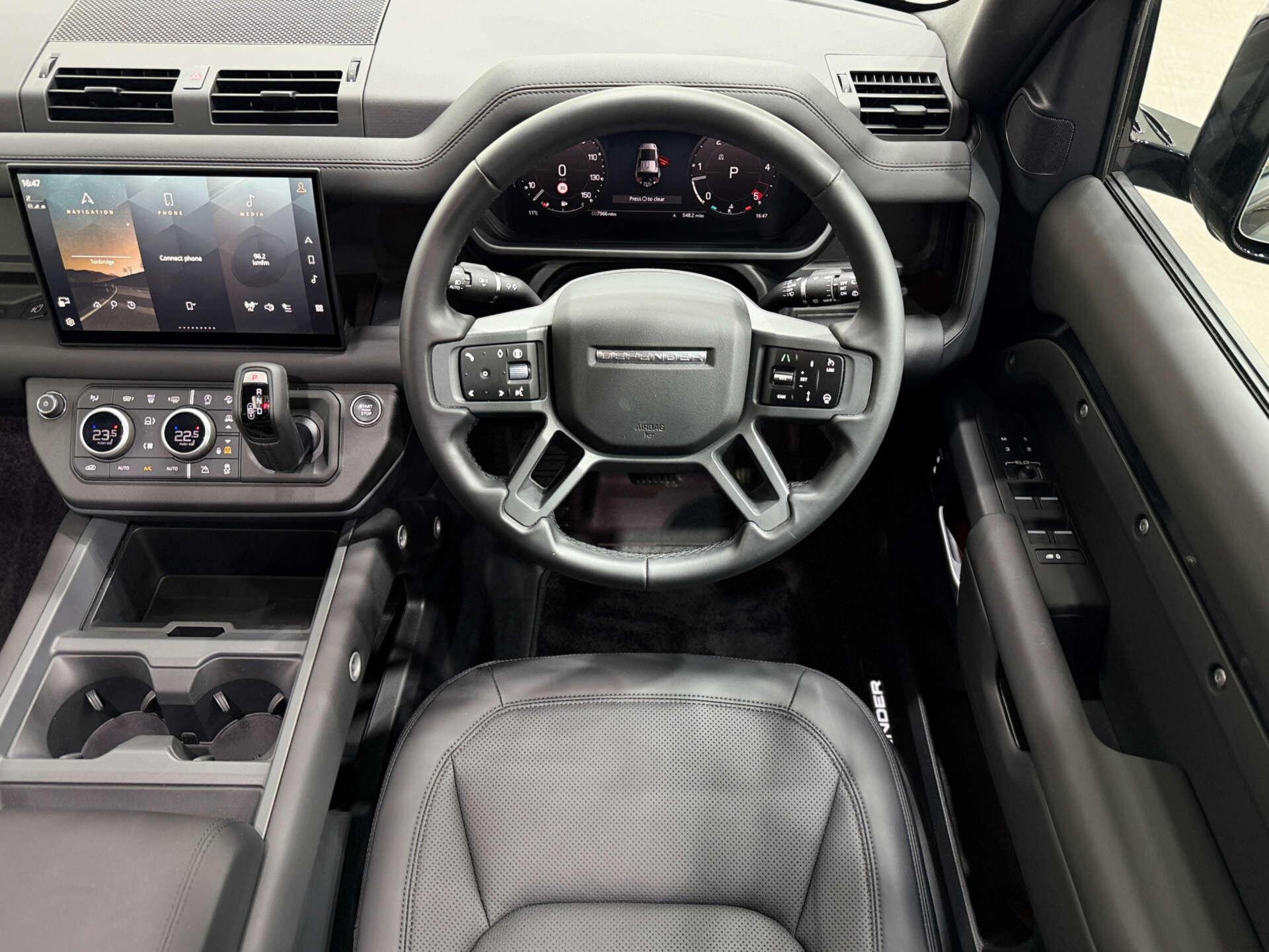 Land Rover Defender view 15