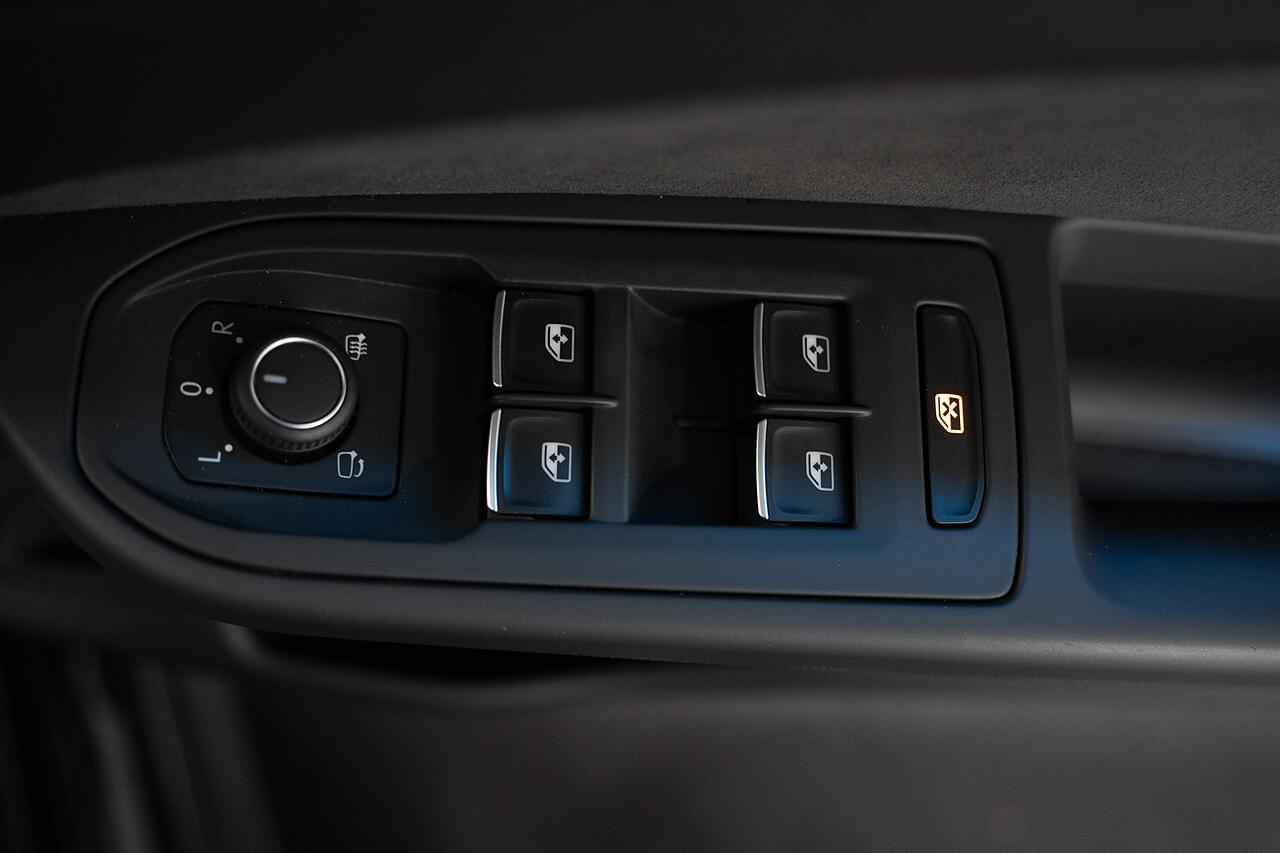 Volkswagen Golf view 22